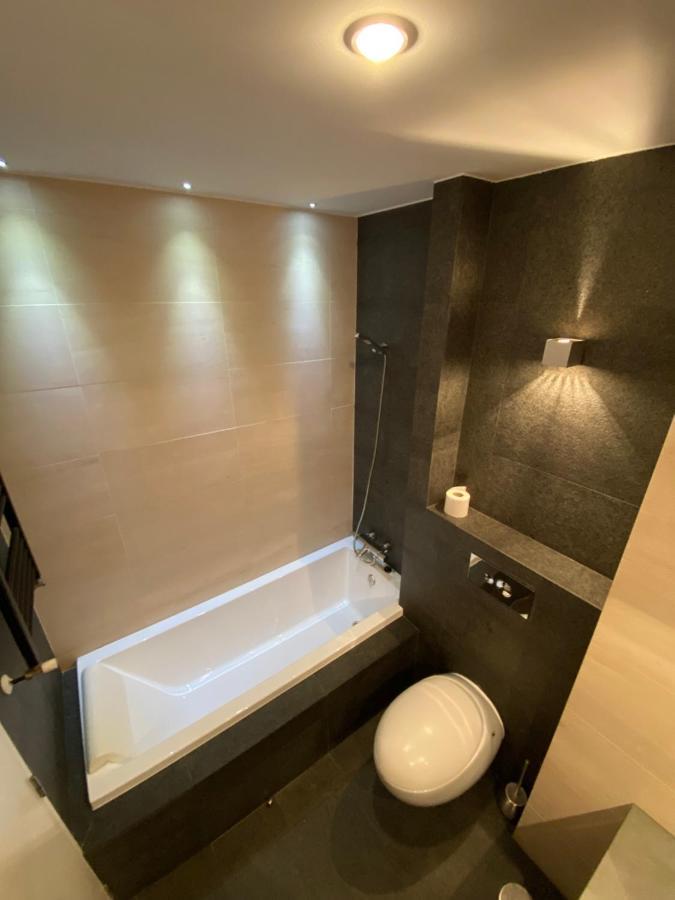Amplio Piso A Pie De Playa De Patos. Nigran.アパートメント エクステリア 写真
